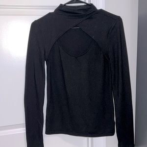 key hole, mock neck, fitted long sleeve.
